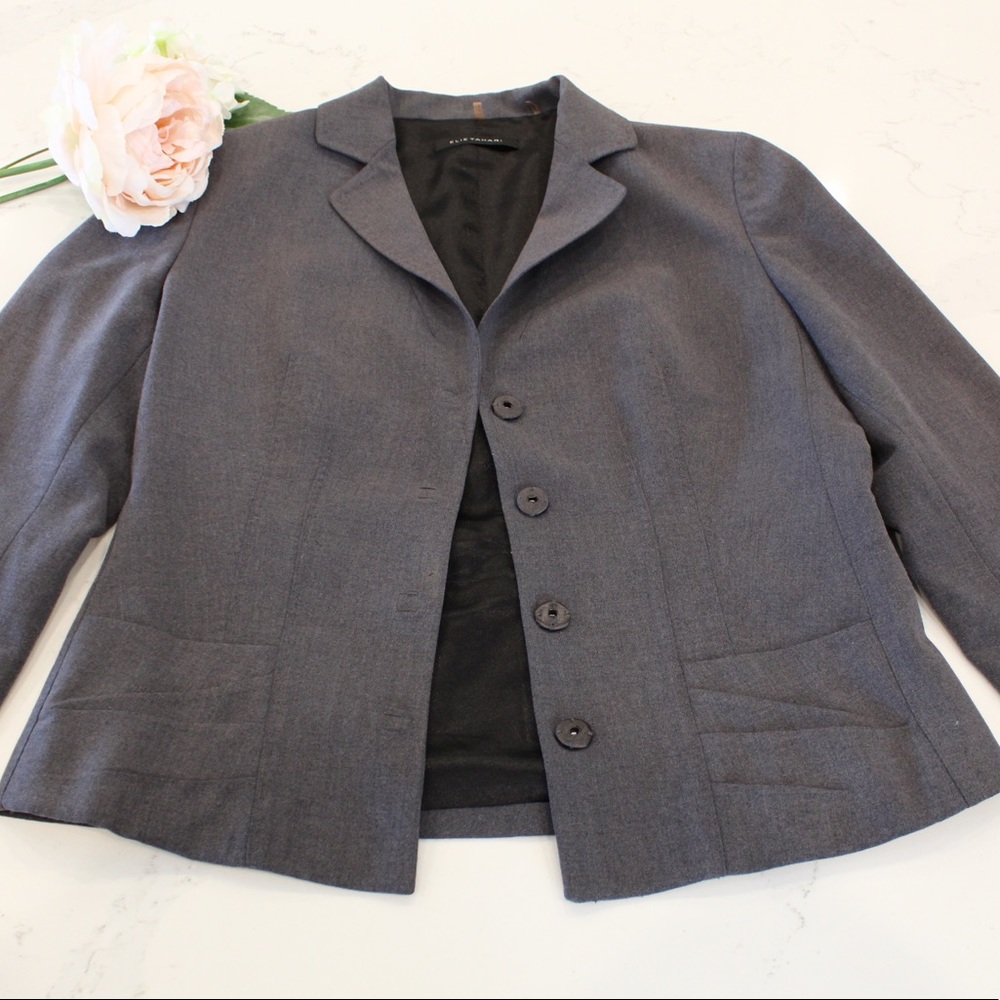 🌟Elie Tahari🌟 Gray Blazer!
